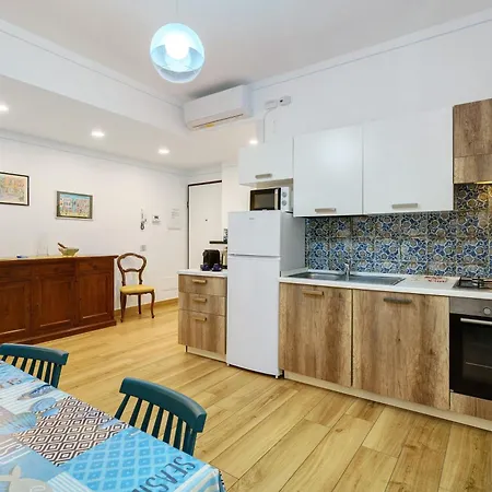 Michy's House Apartamento *